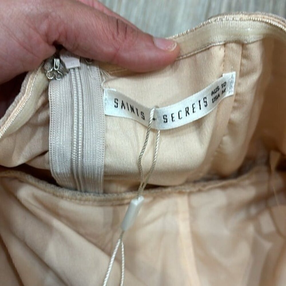 Saints & Secrets beige romper size Medium  NWT bohemian - Picture 4 of 8